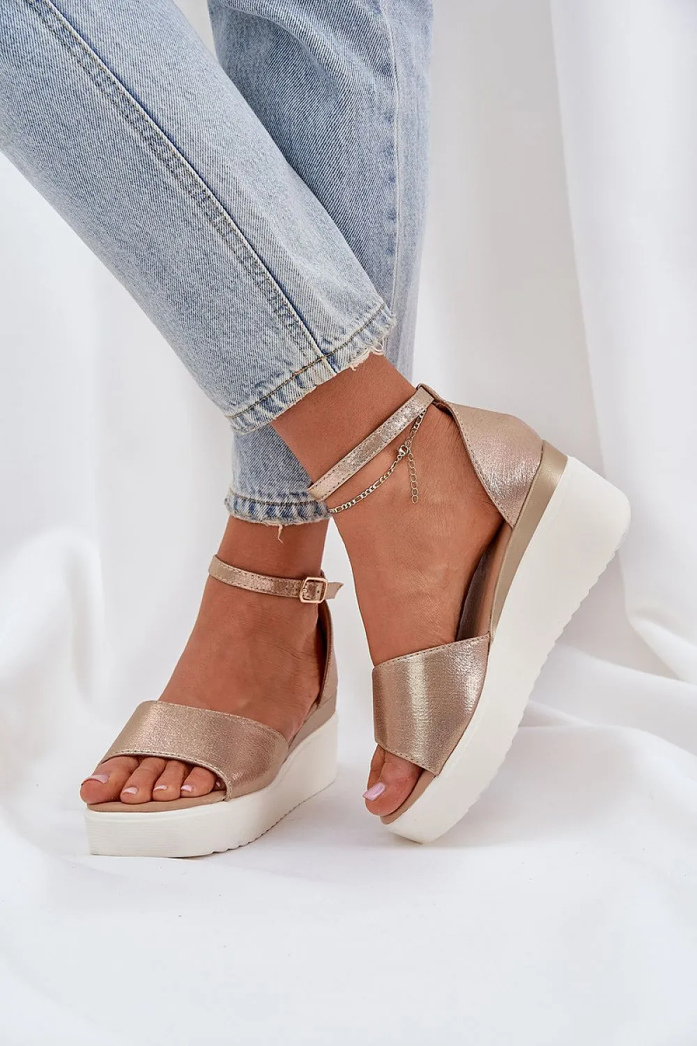 Buskin Step in style
