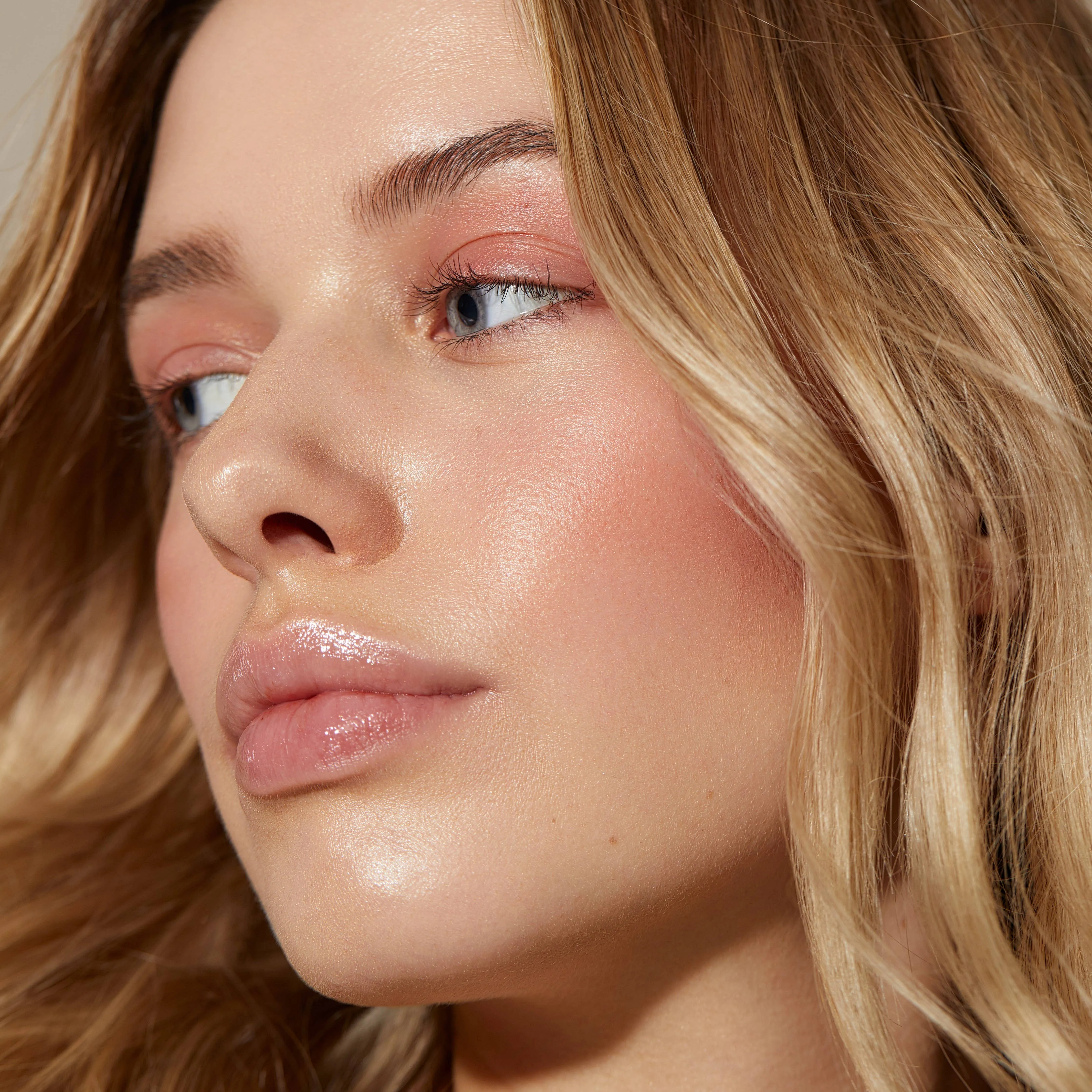 Cream Blush Scarlet