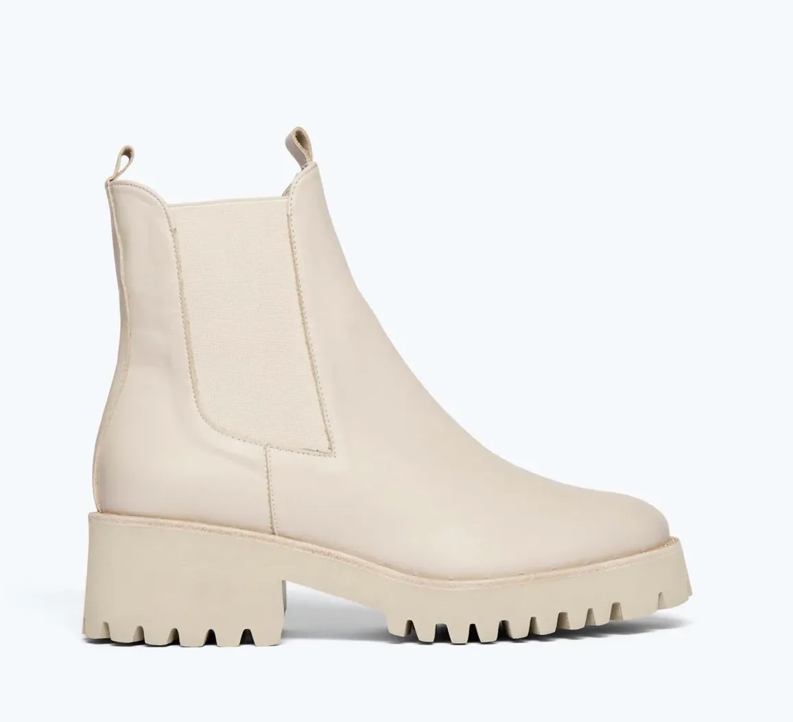 FRĒDA SALVADOR: BROOKE RAIN RESISTANT CHELSEA BOOT