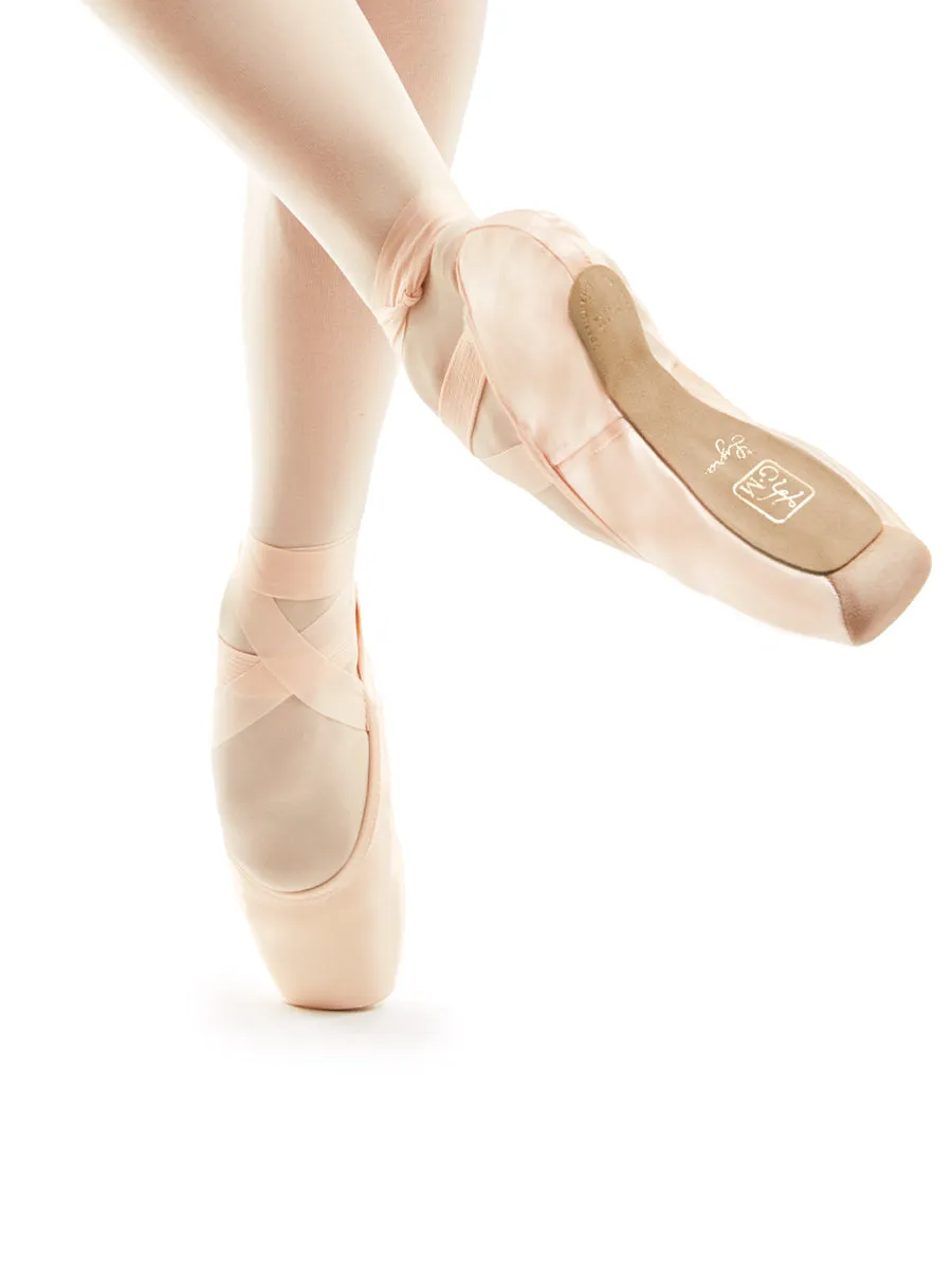 Gaynor Minden Pointe Shoe Lyra Sculpeted (SC) 5 Extra Flex (X) Pink