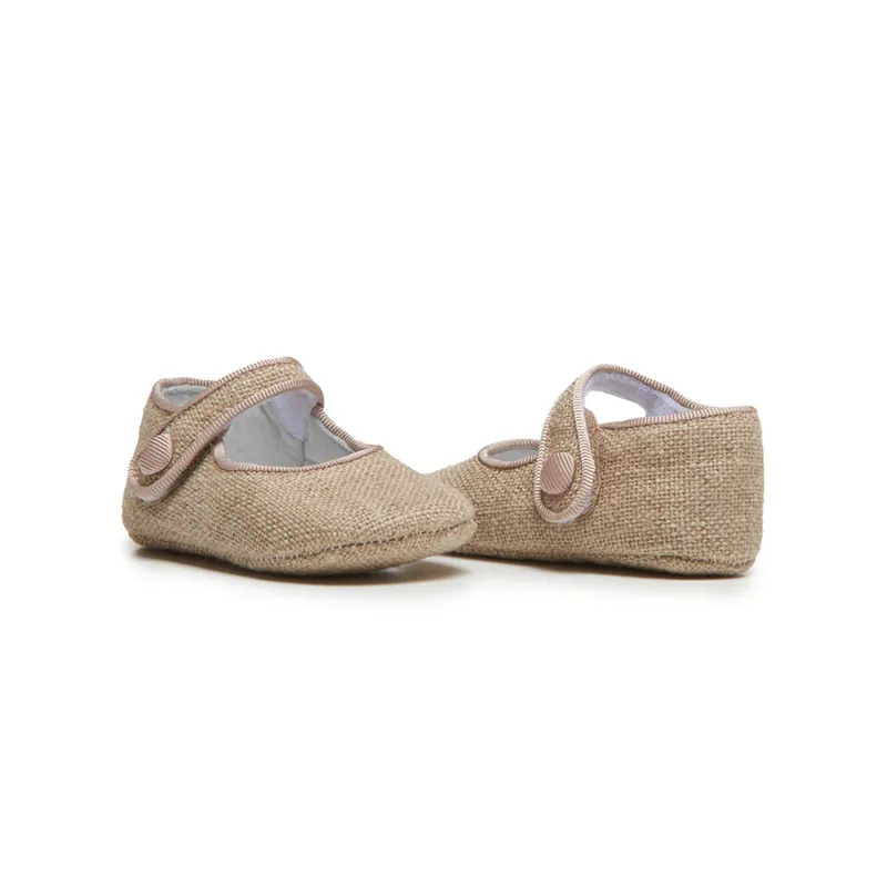 Grace Camel by childrenchic