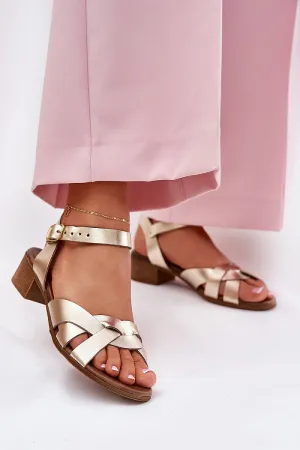 Heel sandals Step in style