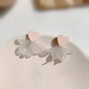 just-lil-things-cream-pin-earrings-jlt10640