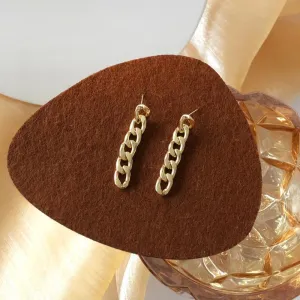 just-lil-things-gold-pin-earrings-jlt10599