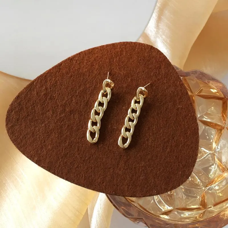 just-lil-things-gold-pin-earrings-jlt10599