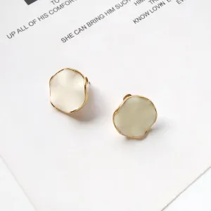 just-lil-things-white-earrings-pin-earrings-jlt10335