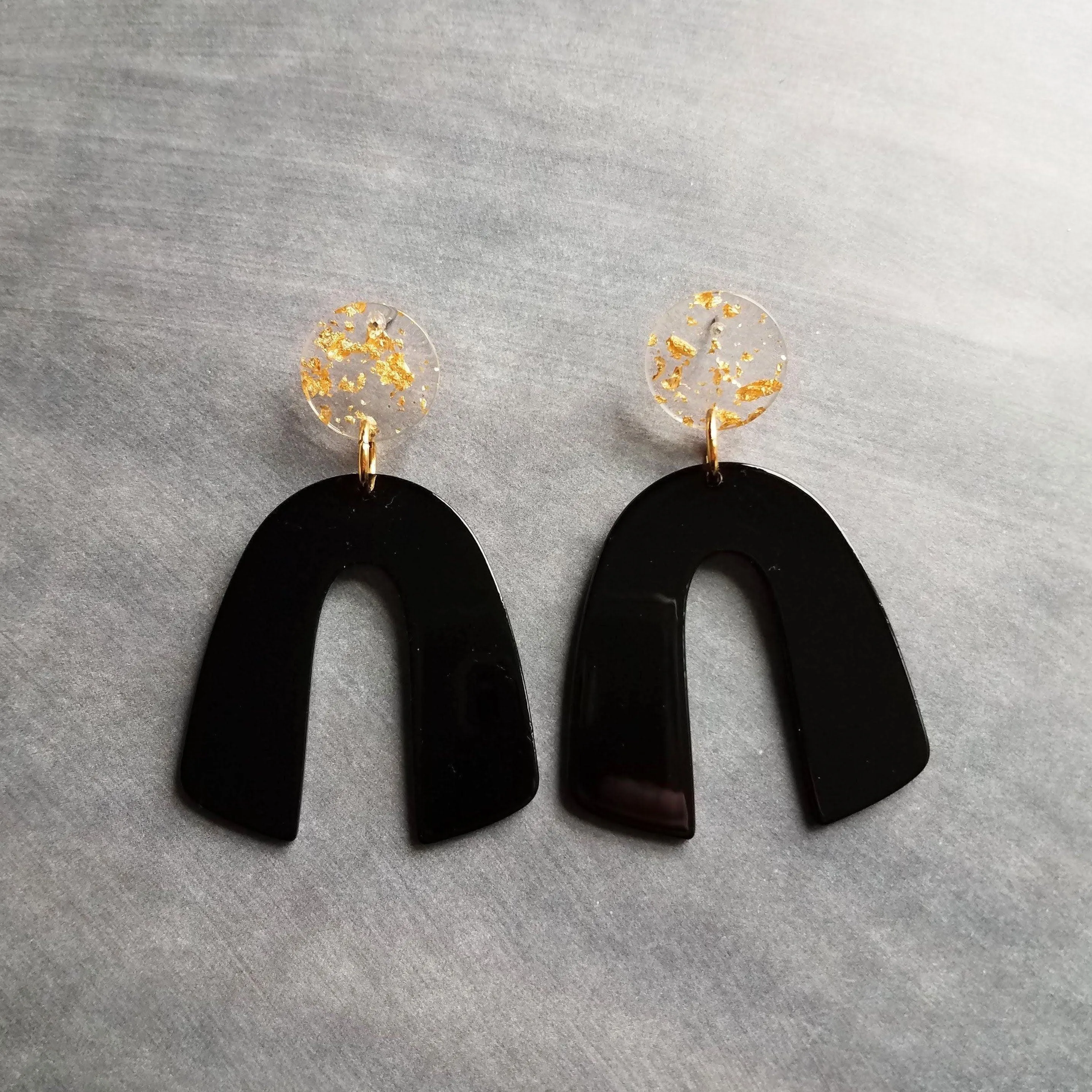 Large Chunky 80s Earrings, large black earring, retro earring, vintage style earring, black acrylic arch, plastic u shape clear gold earring