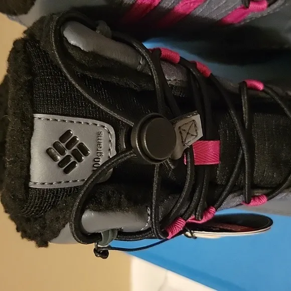 New in Box: Columbia Youth Bugaboot Celsius