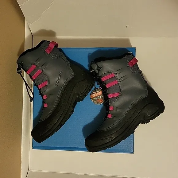 New in Box: Columbia Youth Bugaboot Celsius