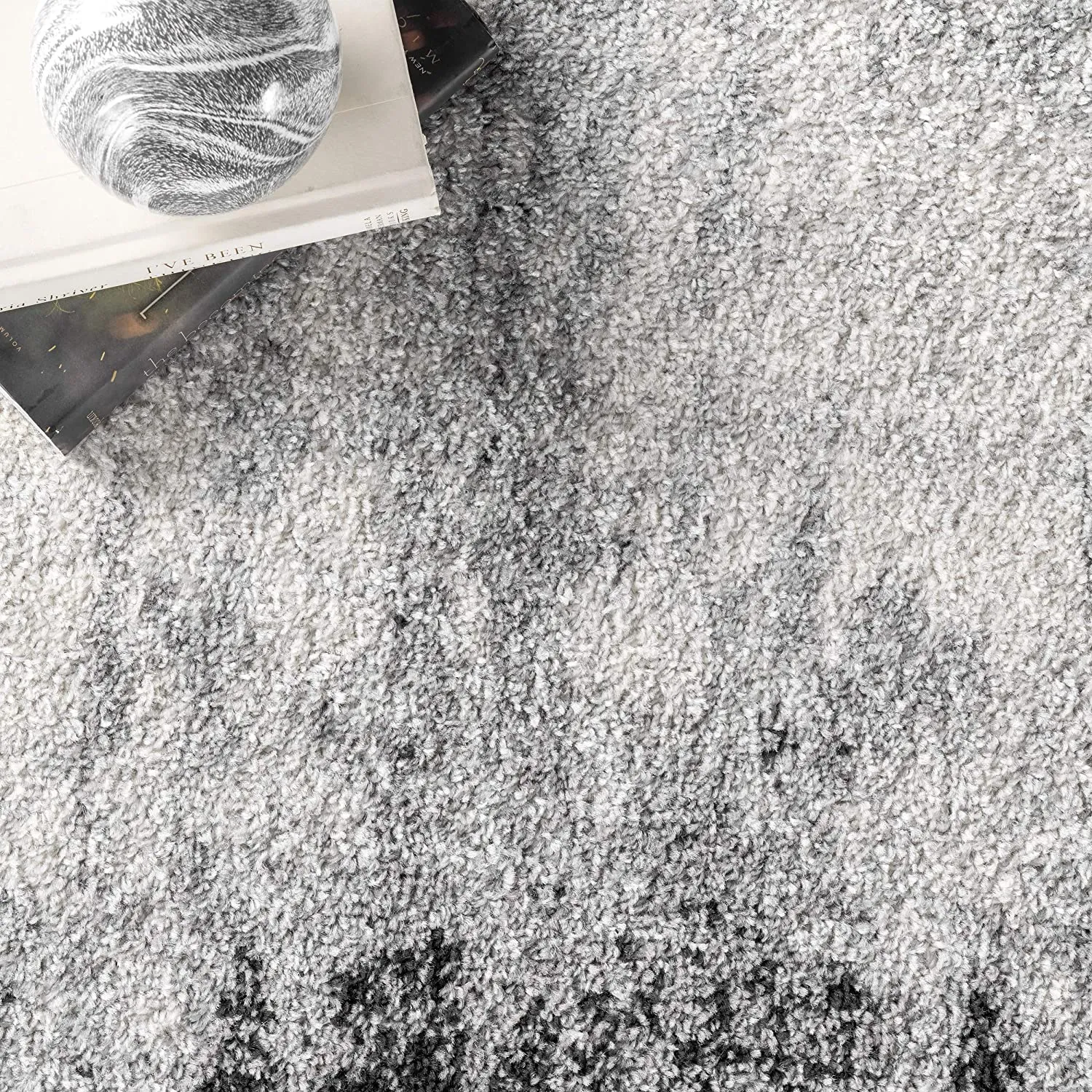 New nuLOOM Alayna Abstract Area Rug, 3' x 5', Black! Perfect for high traffic areas!