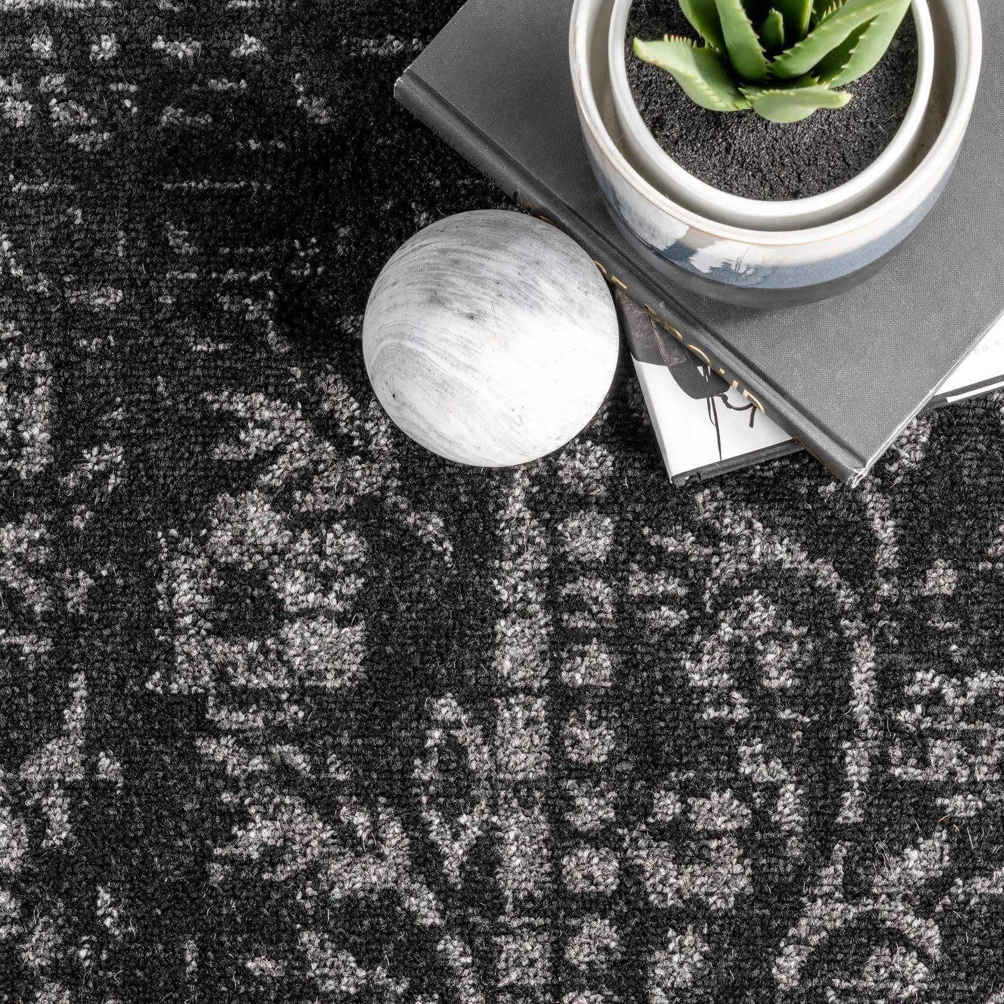 New nuLOOM Arlena Vintage Area Rug, 4' x 6', Black! Made in Turkey!