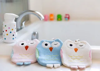 Olivia the Owl - Terry Bath Mitt