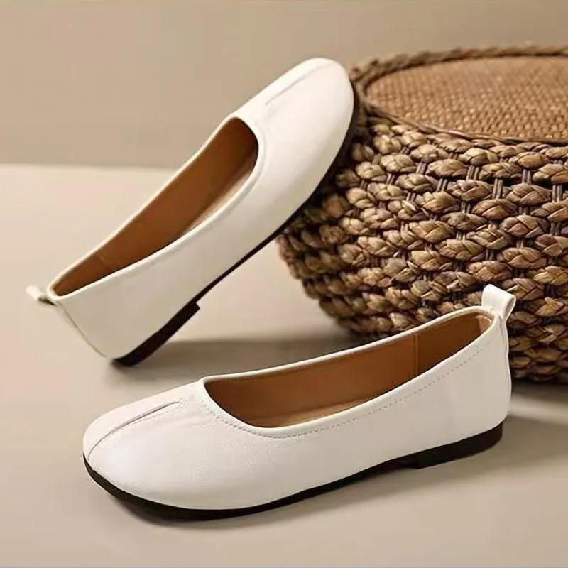 Retro Soft Sole Slip-On Ladies Leather Shoes