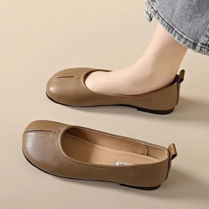 Retro Soft Sole Slip-On Ladies Leather Shoes