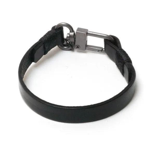 The Clean Leather Bracelet